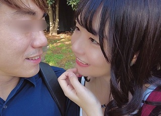 【美少女巨乳】根本まで頬張って抜いた精液を胃袋に何回も流し込んでいくおんなの子