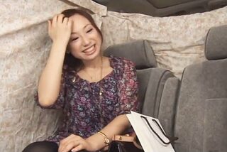 〈×人妻ナンパ〉サバサバでノリノリ奥さま！というかヤる気マンマンじゃねーか！罪悪感の欠片もねーww