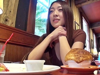 【素人】２５歳のWebデザイナーを部屋にナンパ♡「濡れちゃう」クビレボインなお姉さんとハメ撮り