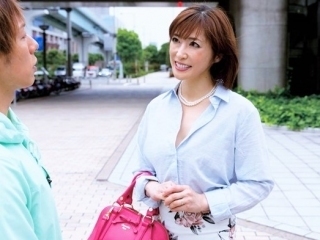 〖熟女ﾅﾝﾊﾟ〗振る舞いから喋り方まで、すべてに品があるマダム 服を脱げばエロ覚醒