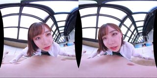 爆乳で華奢な水着のお姉さんが高圧的でプールサイドで口淫してくれる！深田えいみ カラダが熱くなてきたわ！進むに連れて明らかになってくる人間の本性！