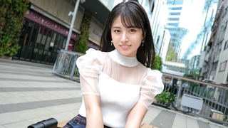 【正統派清純美少女】「SEXしている所を撮られてみたい」こんな純粋そうな見た目でなんとNTR経験あり？！実はおっきいチ○ポが大好きな現役体育大生は巨根にデレデレ！「おいしぃ♪」ってカメラ目線で口いっぱいに頬張る姿は破壊力抜群！経験したことのない激しいピストンに健康的なまんまるフレッシュ桃尻をブルブル震わせ、甲高い絶叫を響かせる！スポーツで鍛えた健康的な肉体と健全な精神に宿る飽くなき性欲と性的好奇心はもう止められない！【初撮り】ネットでAV応募→AV体験撮影 2319