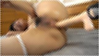 【脱糞放尿】変態おばさんの塗糞セックス。乳首びんびんに膨らませてアナル射精でご満悦ｗ