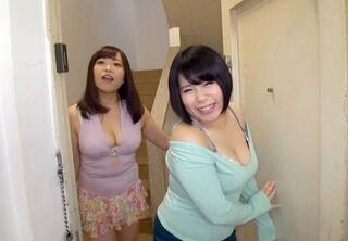 はあ～い♪引っ越ししたら近所のデカパイ姉妹が挨拶しにきてハーレムSEX！爆乳ボディで痴女プレイ