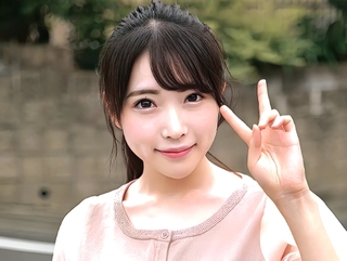 【素人ナンパ】野外でディープキス体験！低身長なポニーテール女子がちっぱいスレンダーな身体でナマ性交！