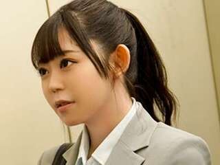 美人の女社員たちがエロパコ！かっちり仕事モードからゆったりOFFモードに切り替え誘惑の流れ！