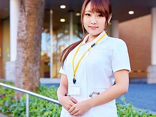 【MM号】「童貞くんの筆おろしをして下さい♥」巨乳ナースをナンパ♥アイドル級の美少女と筆おろしで中出し♥