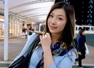 こんなキレイな奥様と不倫SEXしたい！今宵夫不在な仕事帰りの奥様をお持ち帰り！