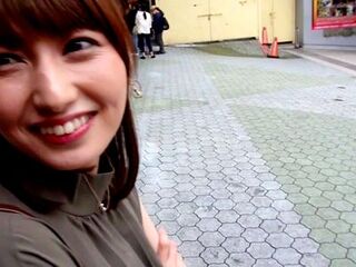 素人企画でビチョ濡れまんこ激カワ美人がえちえちSEX！ビチャ手マン大連発！突き上げハメ潮イキ潮ックス！