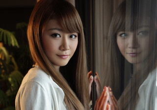 三上麻耶さん アラサーDカップの超美人奥様が他人棒と寝取られ不倫しちゃいます！舞ワイフ