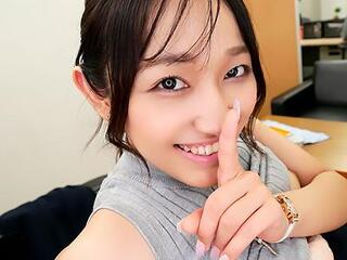【安達ゆら】彼女の親友に囁きながら誘惑される！彼女が近くにいる中、裏切りのNTR中出しセックス！