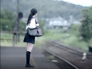 ＜女子校生＞電車痴漢で凌辱したロリ巨乳JKを無人駅で捕獲…エロ生意気な肉便器を制服着衣で強姦し鬼畜の中出しレイプ＜辱め＞