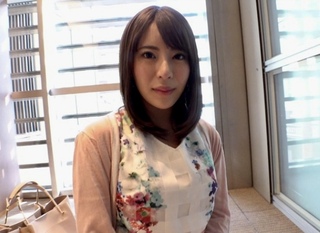 こんな綺麗な奥様とセックスしたい！静かに悶え激しく絶頂を繰り返す熟女の醍醐味！