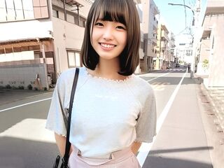 ＜素人ナンパ＞発情300％の羞恥な”オナニー鑑賞”企画！大量潮吹きで痙攣するエロ貧乳JDに絶倫デカチン突き刺し連続中出し