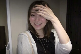 色白清楚の美人お姉さん…エロランジェリ姿でイチャラブファック！彼氏にハメ撮りされてイキ乱れる