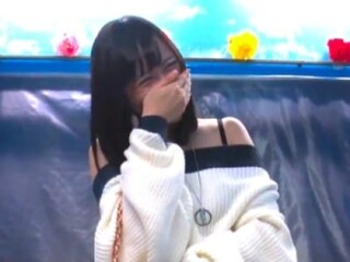 「もうムリ！イっちゃうー！」JDが激ピスマシンバイブで大量潮吹き！激カワ娘がイッても無視の追撃ガン突きでイキ地獄に落とされる！