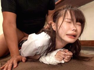 ＜女子校生＞恩人の娘を破壊する暴走レイプ！ロリ貧乳JKのデカ尻”パンチラ”に発情し舐め調教からのデカチン即ハメ♡＜号泣＞