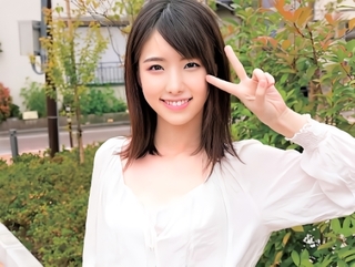【素人ナンパ】「中に出しちゃったの！？」チェリーボーイの早漏チンポで膣内射精されてしまうスレンダーJD！