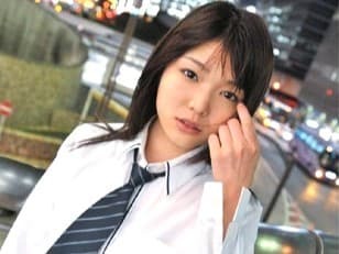【碧しの（篠めぐみ）】見られて興奮するドM制服娘が粘着質オヤジと援o。キツマンにメリメリ挿入され膣奥でイカされ濃いザーメンを顔射されます。