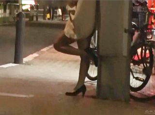 【連続射精ｘ中出し】「まだ足りなぁい♡」ノーブラ乳首勃起させて誰とでもSEXしちゃうスレンダー巨乳おっぱいギャルと交尾！