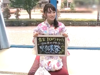 【MM号】19歳の女子大生！じゃんけんをして負けたら服を1枚ずつ脱いでいく野球拳に浴衣女子が挑戦！【素人ナンパ】