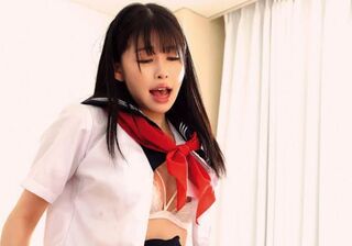 制服姿が可愛い森日向子が卑猥なおしゃぶりを交えた痴女セックスで最後はフェラ抜き顔射