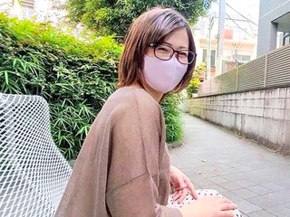 ［熟女］元o学校教員‼『アナタ…ごめんなさい…』日頃の鬱憤を晴らすように一心不乱にチンポをしゃぶる奥さま❗