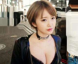 ガールズバンドのボーカルをしています…ショートヘアの巨乳お姉さんをナンパしてHOTELに連れ込み即ファック