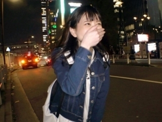 〖素人〗弾ける笑顔に完オチしそう 10代の美白肌にフル勃起