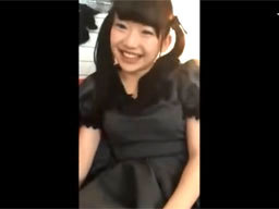照れて嫌がる童顔なロリカワ彼女を無視してスマホでハメ撮りしちゃう彼氏