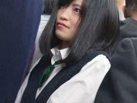 《jk痴漢》こじるり似！？クリに酒を塗りつけられた女子校生がほろ酔いフラフラ状態で拒めない！
