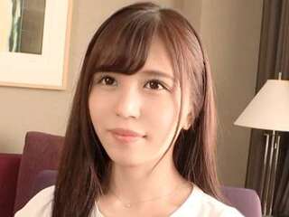【素人企画＠ハメ撮り】オトナっぽい美人がエロSEX！暴力的な超ガン突きぱんぱん高速ピストンの突き上げ！