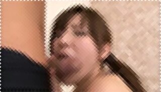 【痴女】ハメられながらもチンポを離さず余裕で3Pしちゃうスク水の痴女美少女がエロすぎる件