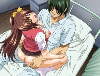可愛くてエッチな彼女が性欲がおさまらず病院のベッドでカレシの肉棒を生挿入させる