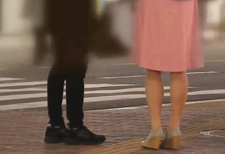 人妻ナンパ「うーん…」脱がすと意外とむっちり！ムチムチ美乳おっぱい素人美魔女・美熟女おばさん捕まえて中出しSEXするｗ