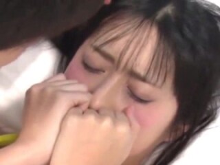 ウブで可愛い彼女がオイルマッサージで顔真っ赤になって膣内射精寝取られ！キスされて恥じらい赤面する純情女子を寝取りSEXで落とす。