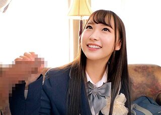 【川栄結愛】3分前には女子校生だった女の子がチンポしゃぶってるｗ 卒業直後にガチナンパされ電撃AVデビューで中出しされちゃう美少女♡