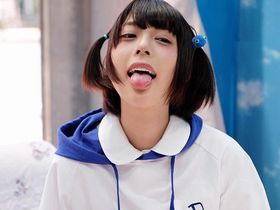 《素人ナンパ》あのちゃん激似！アイドルの追っかけやってる20歳の美少女は意外にもフェラ上手すぎ！マジックミラー号