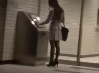 ストーカー男が帰宅中のＯＬさんを襲撃・・・自宅に押し入り無理やりチンポをねじ込んでハードピストンで膣内射精
