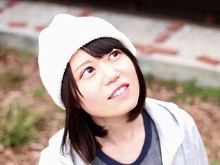 見た目に反して自分を変態と自覚している美少女のAVデビュー作品！エロエロに腰を振る清楚ビッチの濃厚セックス【生田みく】