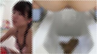 水着美女4人が和式便所でブリブリうんこする動画【ビキニうんこＮＯＷ】