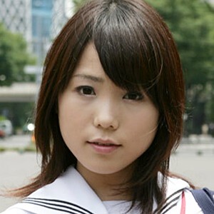 亀山奈々子