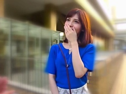 美人過ぎる人妻さんが下を脱いだらまさかのパイパン…♥性に貪欲な奥様が中出し不倫♥
