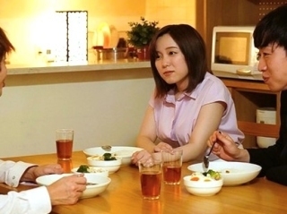 〖田中ねね〗大好きな彼と、もうすぐ結婚 租チンなのが悩み 彼の部下が巨根すぎて…