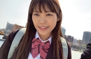 18歳の正統派美少女！Fカップ柔らかおっぱい揺らしながら生ハメピストンに喘ぎイくハメ撮りSEX