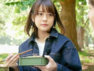 ＜女子校生＞敏感…早漏なエロ美少女JKが声我慢SEXで瞬イキ！制服着衣の羞恥まんこが絶倫デカチン調教で大量潮吹き＜失禁＞