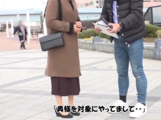 〔熟女軟派〕五十路とは思えないベビーフェイス ちょっと、だらしない裸体に膣内射精