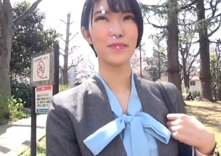 《美人OL》「いっぱい下さい…♥」脱がすと凄い！スレンダーくびれ巨乳おっぱいの不動産会社の美女が筆下ろしが抜ける！！