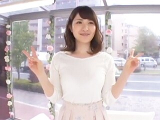 【MM号】「ちょっと!いきなりなに⁉♥」インタビュー中に巨根で挿入ドッキリ♥可愛いJDと企画でSEX☆