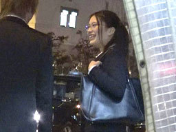 弁護士の卵！法律事務所でインターン中の真面目女子大生をナンパしてAV撮影